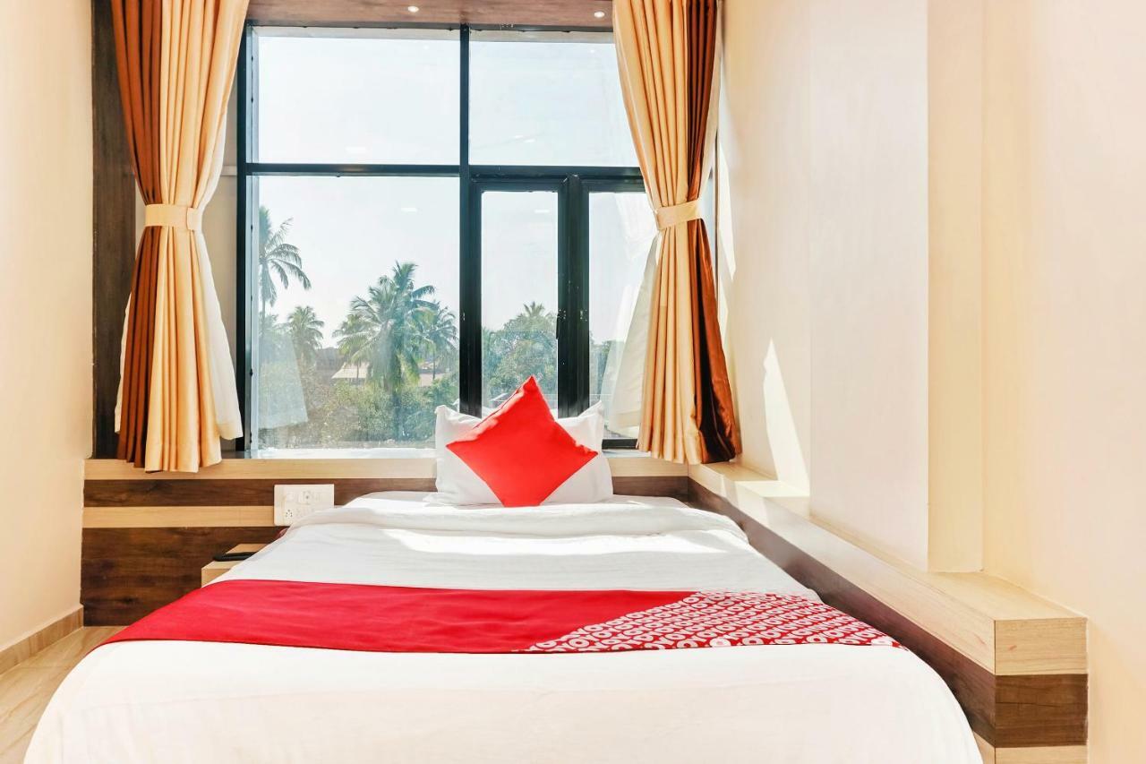 Oyo 29634 Hotel Navalai Pride Ratnāgiri Kültér fotó