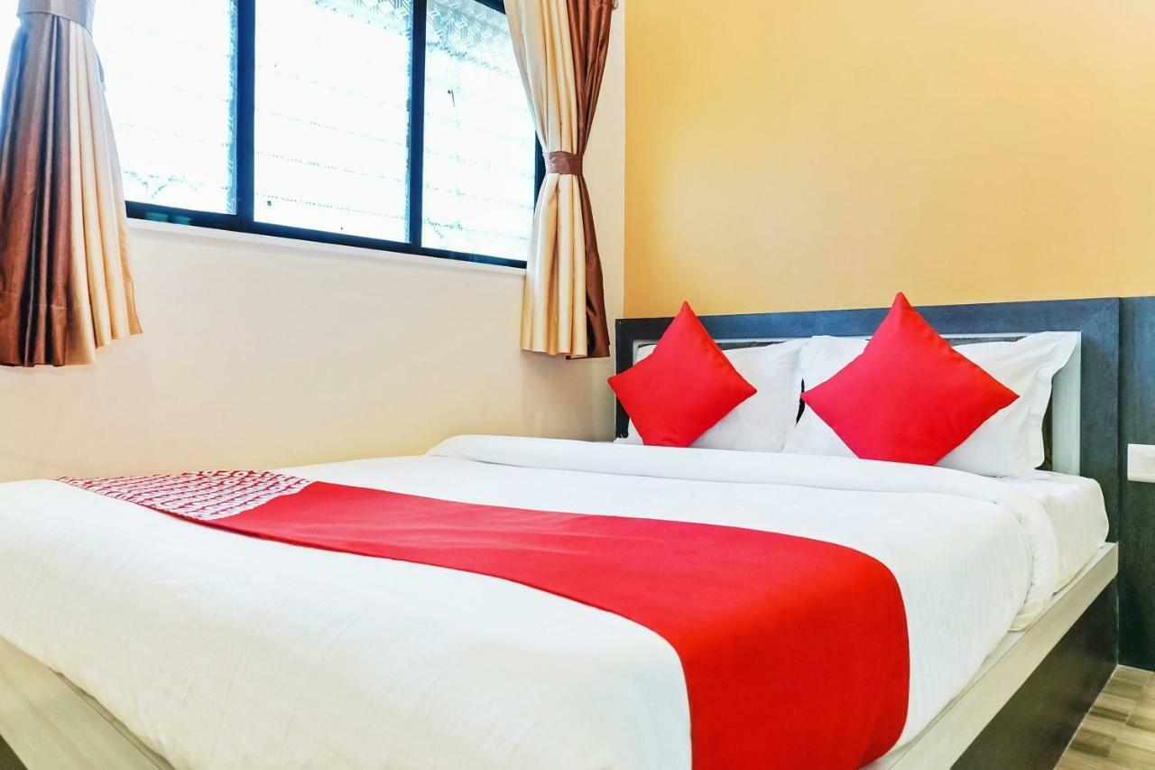Oyo 29634 Hotel Navalai Pride Ratnāgiri Kültér fotó